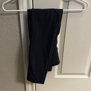 Lululemon leggings (not sure of style!!)